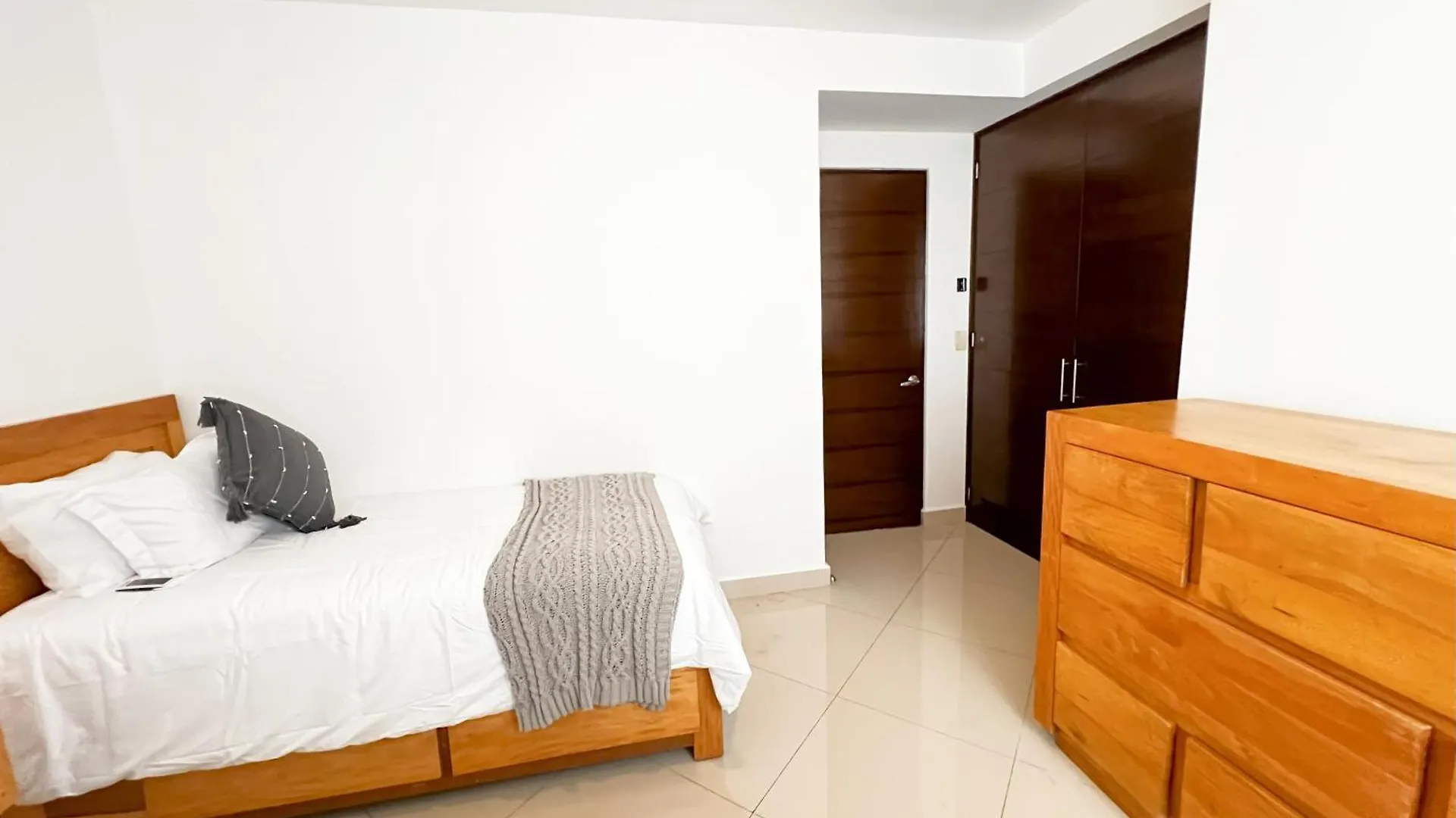 Apartamento Relax, With Our Beautiful Gardens, Large Pool And Just Steps From The Beach And Lagoon Puerto Aventuras