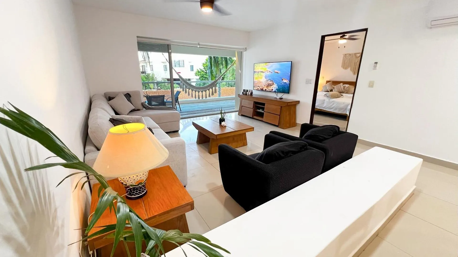 Apartamento Relax, With Our Beautiful Gardens, Large Pool And Just Steps From The Beach And Lagoon Puerto Aventuras