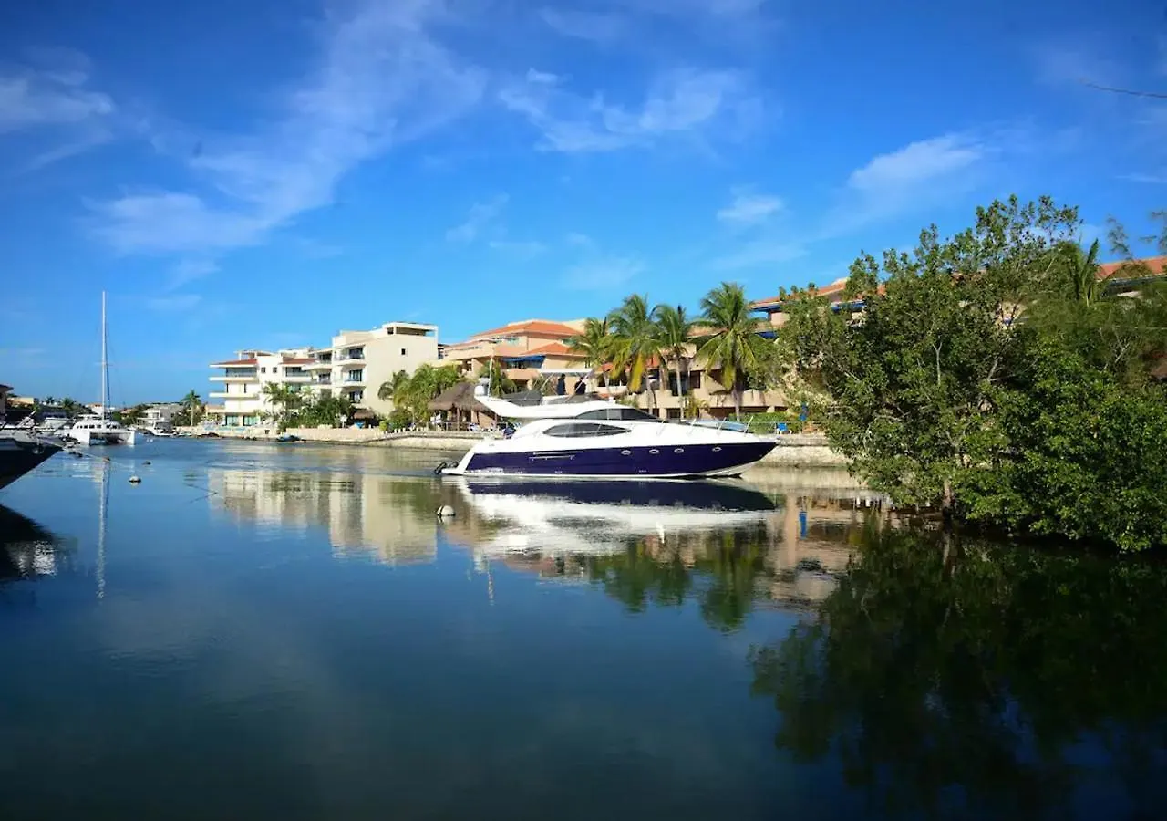 Relax, With Our Beautiful Gardens, Large Pool And Just Steps From The Beach And Lagoon Пуэрто-Авентурас