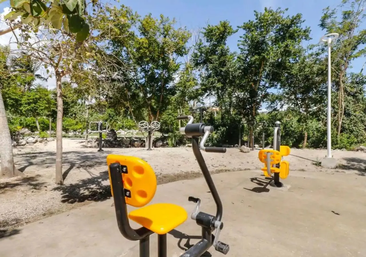 Relax, With Our Beautiful Gardens, Large Pool And Just Steps From The Beach And Lagoon Пуэрто-Авентурас 0*,