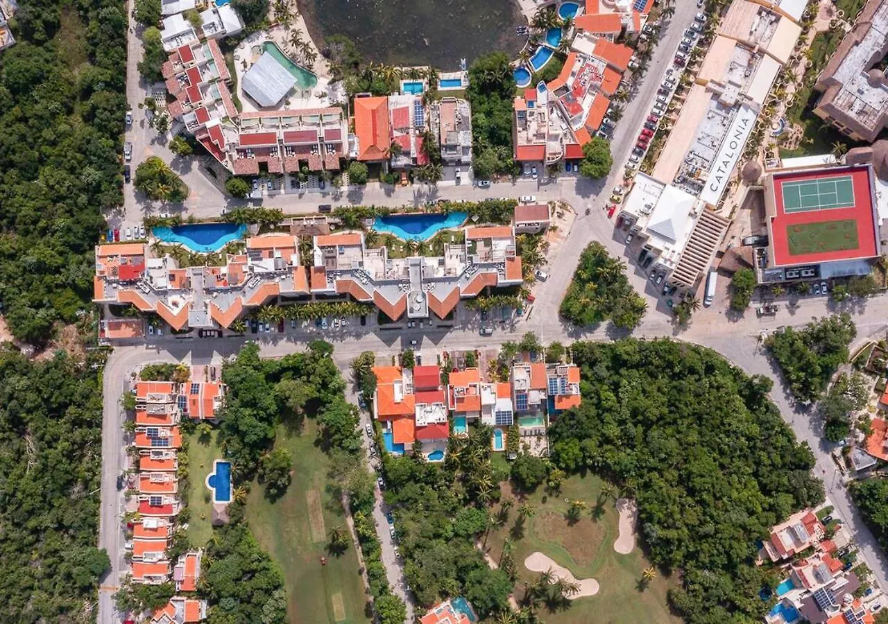 Relax, With Our Beautiful Gardens, Large Pool And Just Steps From The Beach And Lagoon Пуэрто-Авентурас