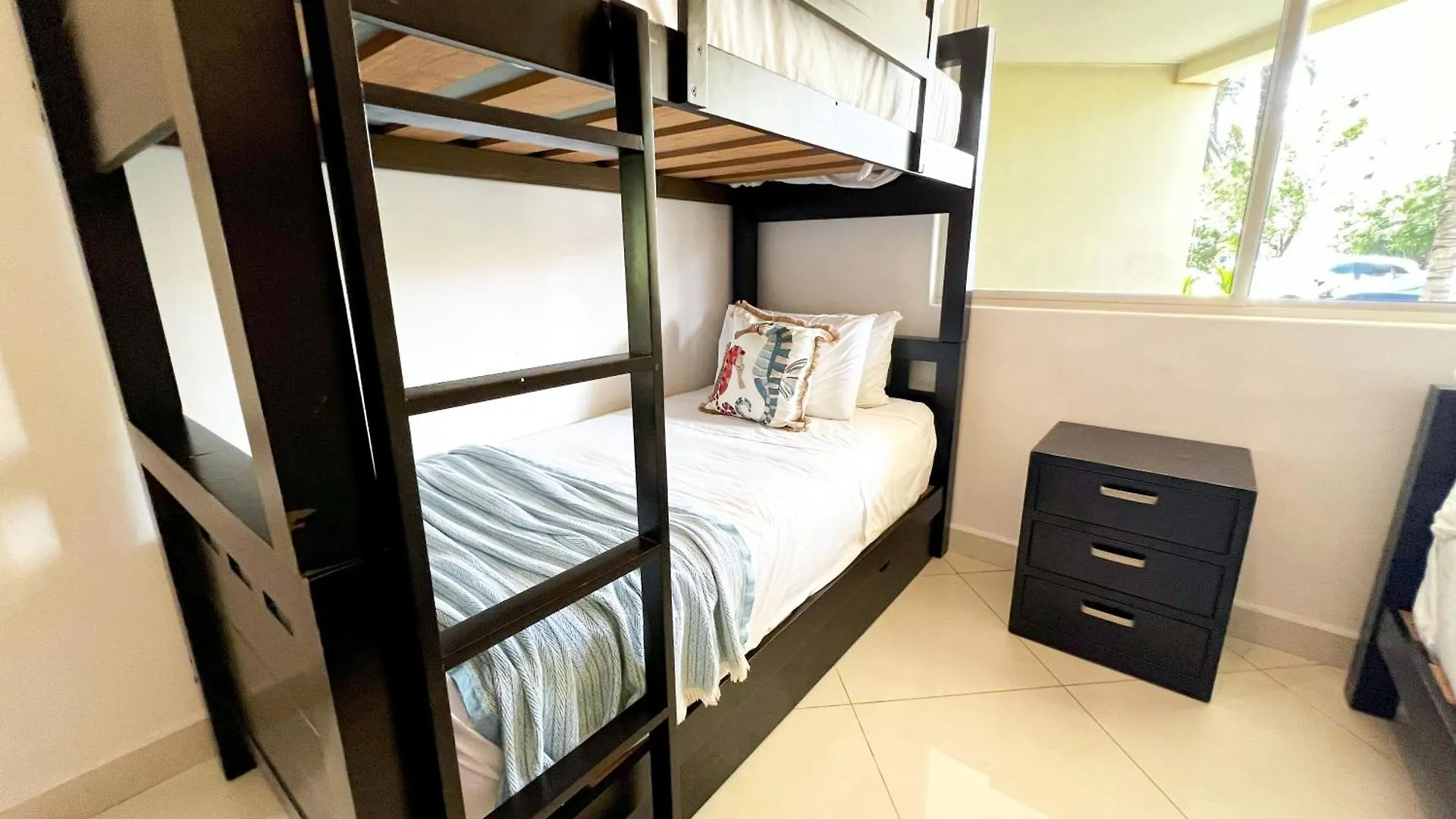 Relax, With Our Beautiful Gardens, Large Pool And Just Steps From The Beach And Lagoon Puerto Aventuras Apartment