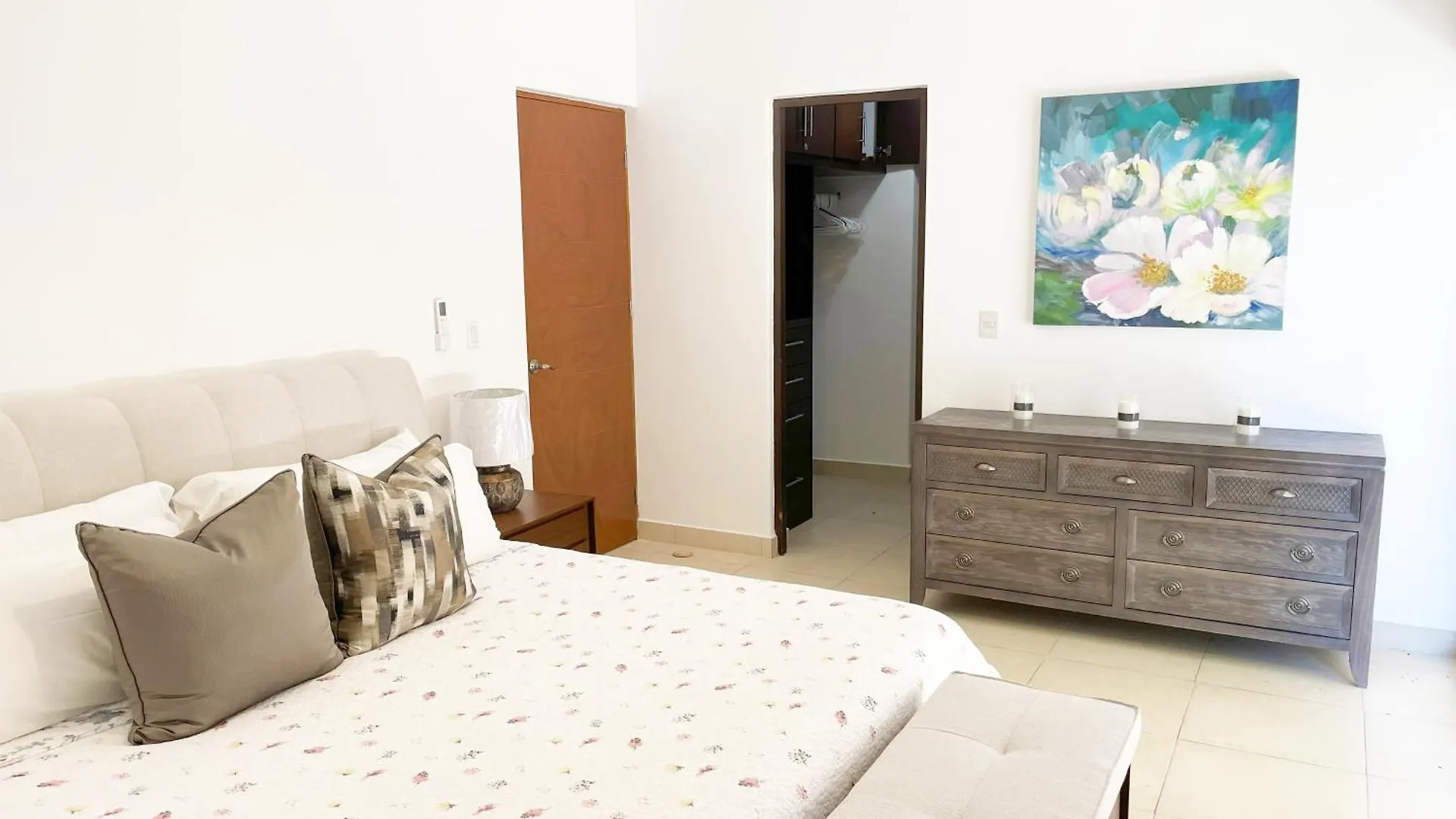 Relax, With Our Beautiful Gardens, Large Pool And Just Steps From The Beach And Lagoon Puerto Aventuras Apartment